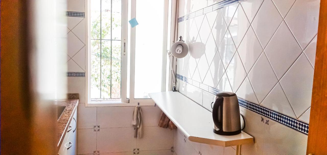 Sweet Room In Malaga Center "Homestay" - Habitacion Alojamiento En Apartamento Екстериор снимка